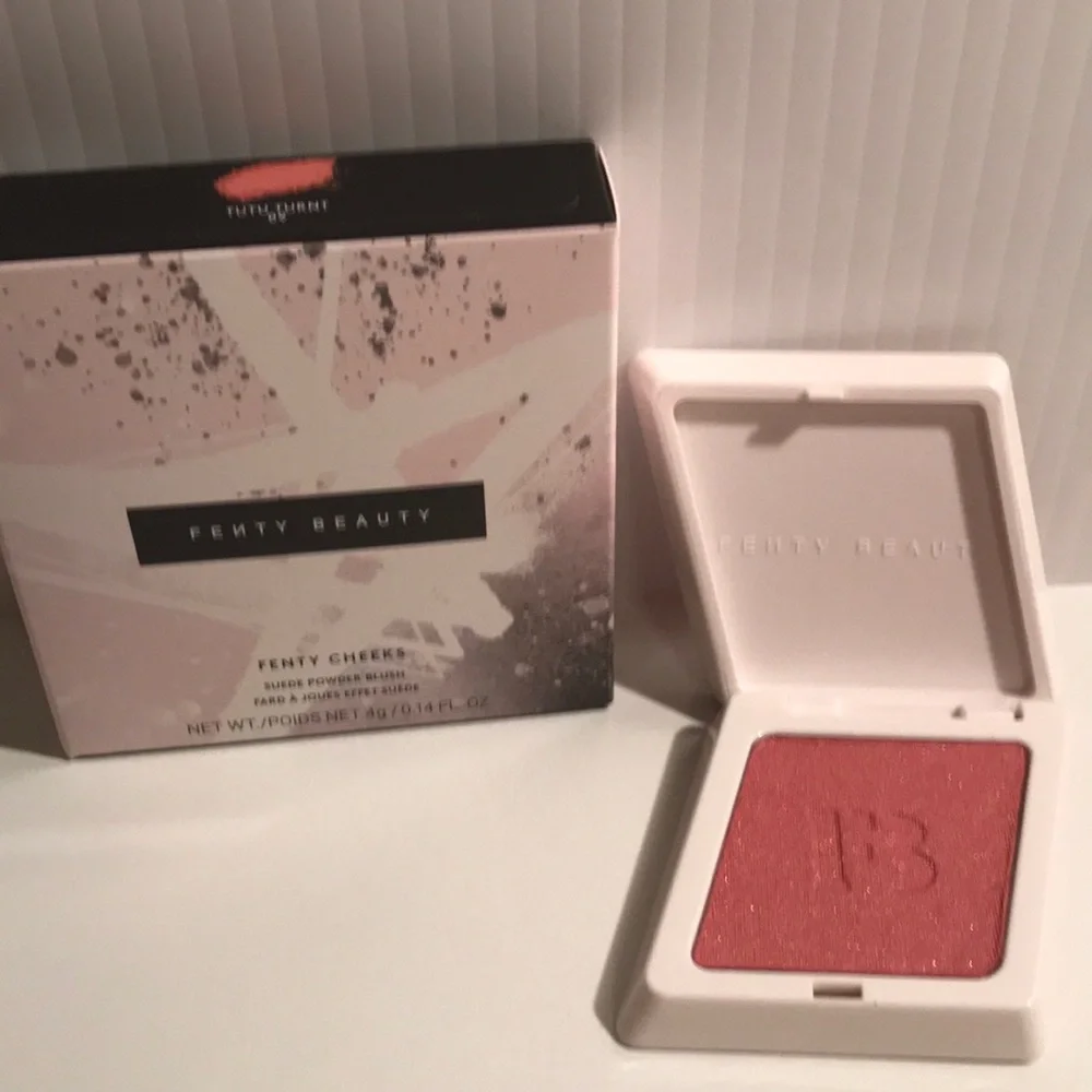 Fenty Cheeks Suede Powder Blush in tutu turnt NEW